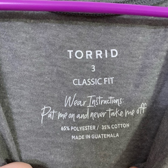 Torrid “3 shirt lot” all are size 3X - Picture 4 of 4